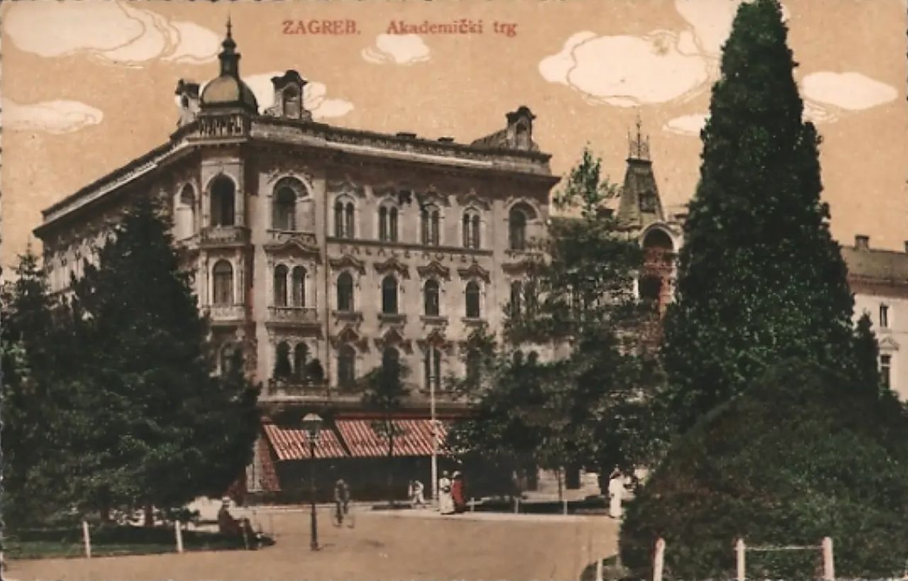 Akademički trg (današnji Trg Josipa Juraja Strossmayera), Hotel Palace